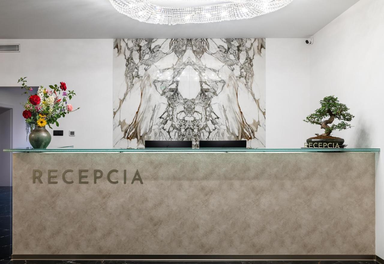Hotel Zemplen Michalovce Esterno foto